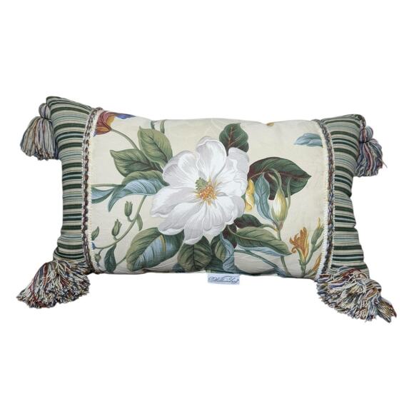 Waverly Williamsburg Magnolia Garden Accent Pillow Oblong‎ Tassels 2003 10 x 17" - Picture 1 of 6